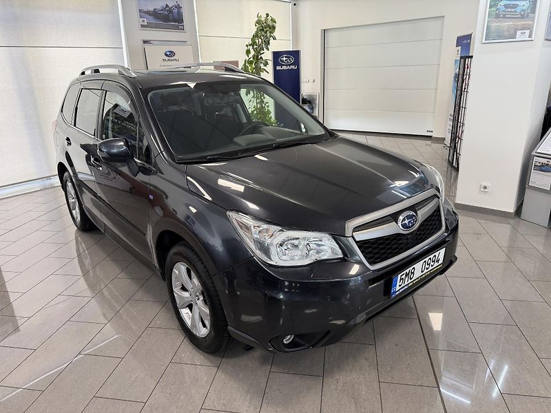 Subaru Forester 2.0D Comfort, 6MT, CZ, 1. maj. - fotka 7 z 47
