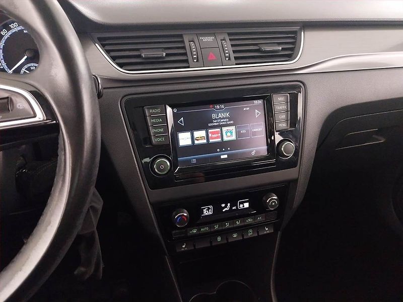 Škoda Rapid (2018) Style 1.0 TSI, ČR,1.maj - fotka 12 z 19