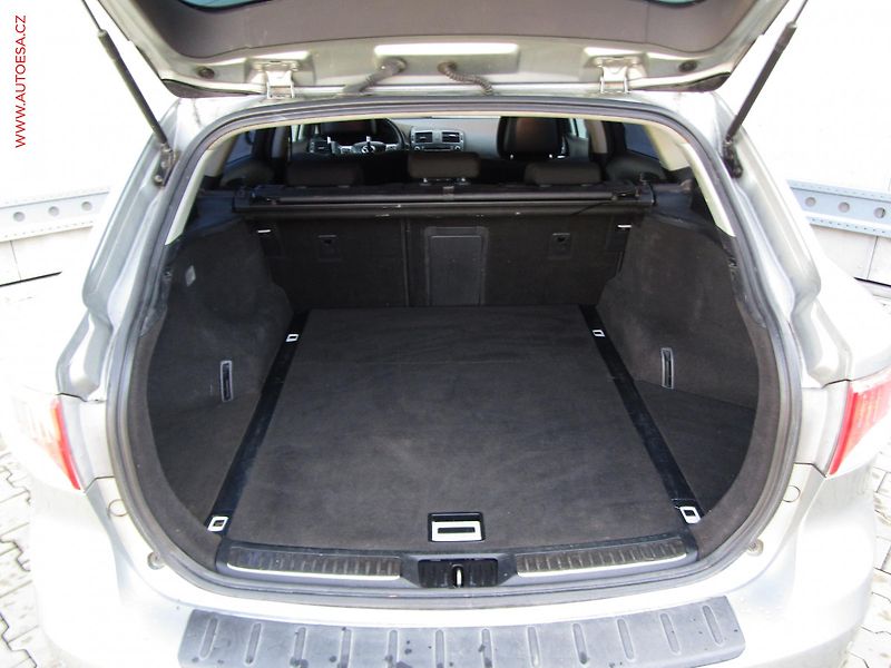 Toyota Avensis (2010) 1.8 i, AT, TZ - fotka 7 z 19