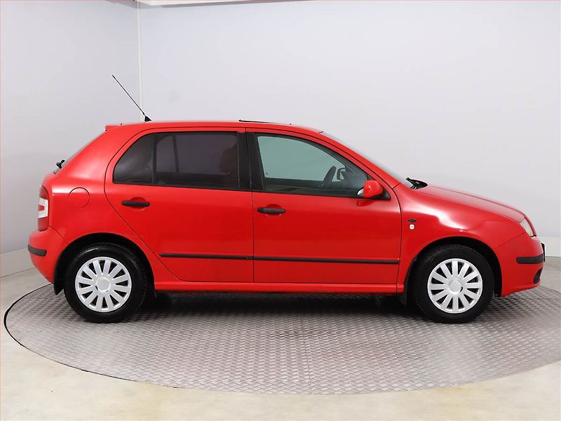 Škoda Fabia (2000) Elegance 1.4 16V, nová STK - fotka 6 z 12