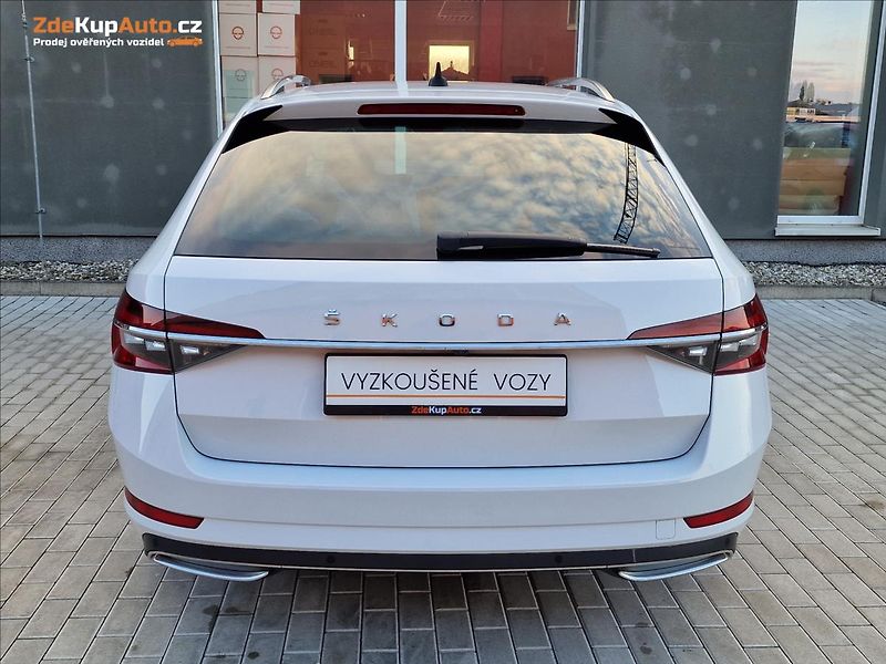 Škoda Superb 2.0TDI 140kW DSG 4x4 L&K ,ČR - fotka 9 z 50