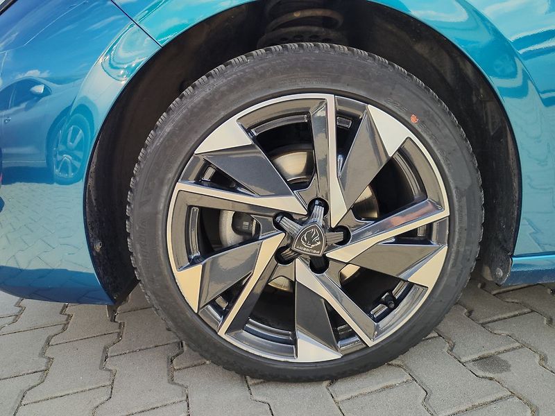 Peugeot 308 1.2 Puretech/96kW Allure EAT8 - fotka 32 z 33