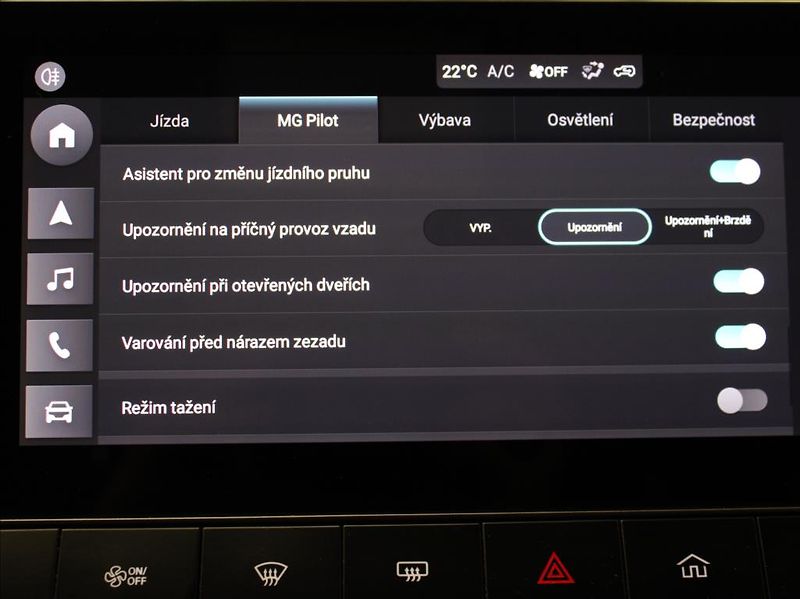 MG MG4 0,0 77kWh Exclusive 30tkm. ČR - fotka 18 z 26