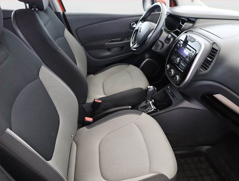 Renault Captur (2014) 1.2 TCe, Automat, ČR,1.maj - fotka 7 z 16
