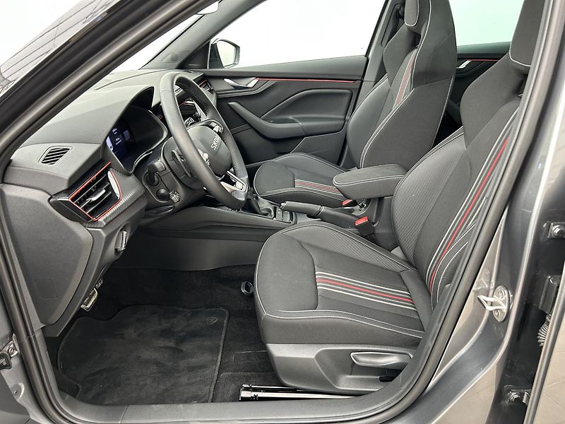 Škoda Kamiq 1.0 TSI Monte Carlo - fotka 23 z 30