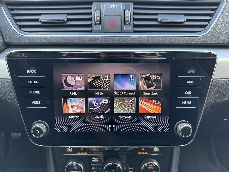 Škoda Superb (2019) 1.5TSi Xenony Navi Panorama - fotka 13 z 50