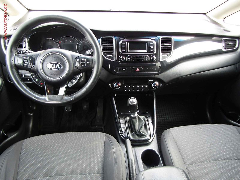Kia Carens (2014) 1.7 CRDi, ČR, TZ - fotka 8 z 20