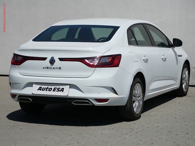 Renault Mégane (2021) 1.3 TCe, ČR - fotka 4 z 18