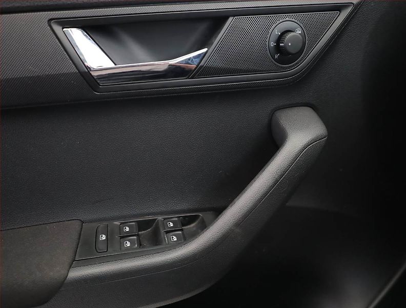 Škoda Fabia (2017) JOY 1.2 TSI, Serv.kniha - fotka 11 z 15