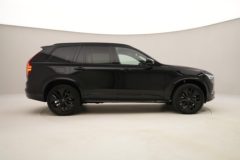 Volvo XC90 (2026) B5 AWD AUT BLACK EDITION ULTRA - fotka 14 z 73