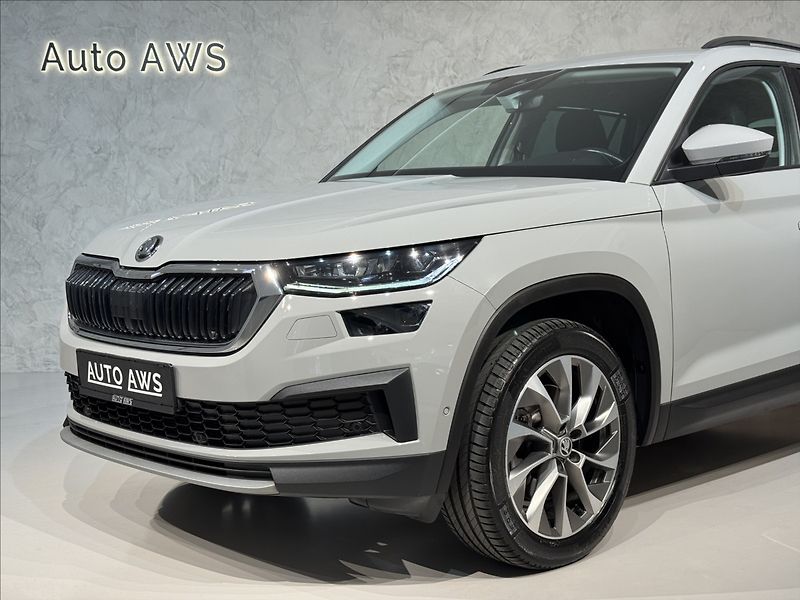 Škoda Kodiaq 2,0 TDi  DSG 4x4 Tour Assist K - fotka 4 z 48