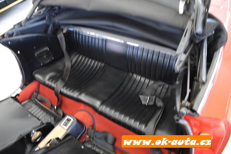 Fiat 124 Spider 1.6 SPORT SPIDER rv 1969 - fotka 22 z 50
