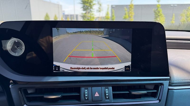 Lexus ES 300h 300h 2,5 HEV BUSINESS EDITION - fotka 10 z 25