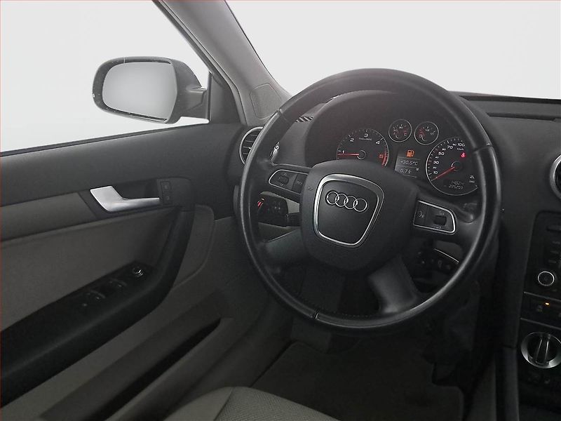 Audi A3 (2011) 1.6 TDI, Serv.kniha, Tempomat - fotka 7 z 17