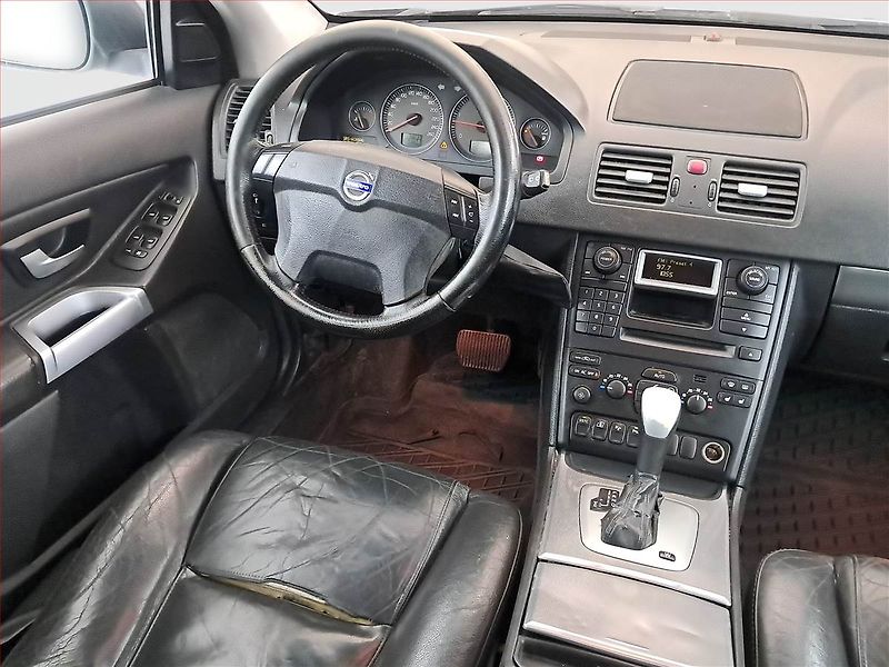 Volvo XC90 (2004) D5, 4X4, Automat, nová STK - fotka 7 z 18