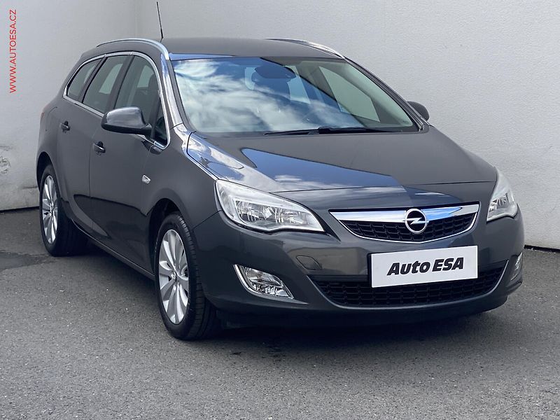 Opel Astra (2012) 1.4T Sports tourer, TZ, +kola - fotografie inzerátu