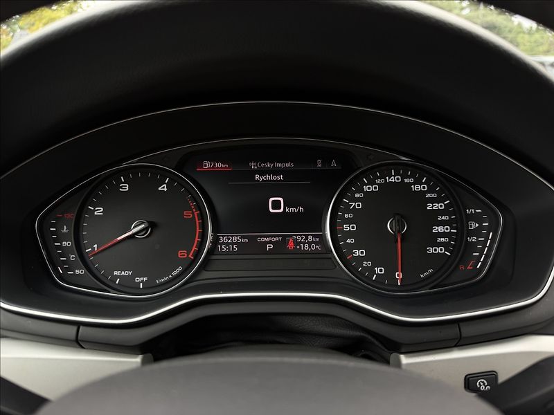 Audi A4 Avant 40 tdi quattro S-trinic - fotka 17 z 27