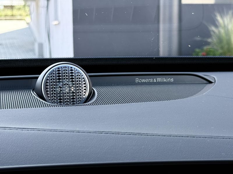 Volvo XC90 B5 AWD ULTRA BRIGHT // +kola  - fotka 54 z 61
