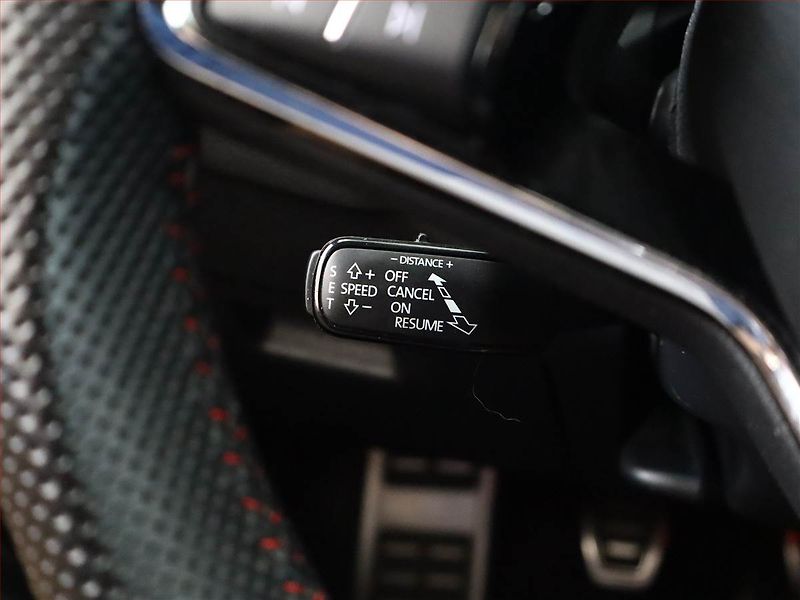 Škoda Octavia (2021) RS 2.0 TSI - fotka 18 z 21