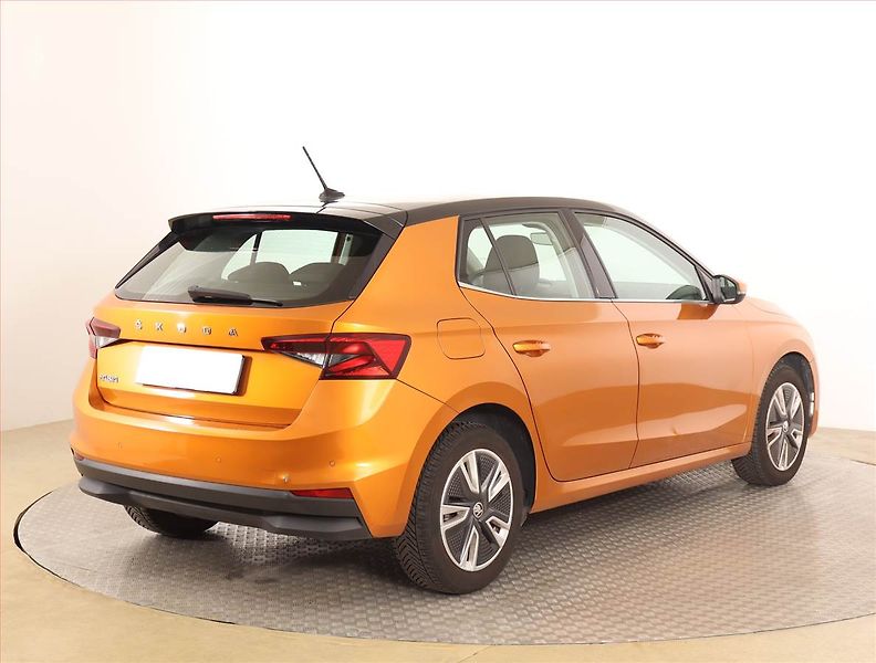 Škoda Fabia (2022) 1.0 TSI, Automat, Tempomat - fotka 5 z 17