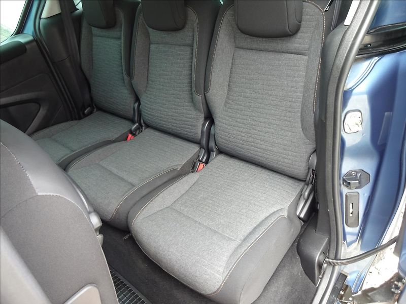 Citroën Berlingo 1,6 HDI 73kW - fotka 20 z 44