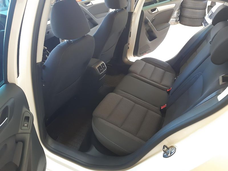 Volkswagen Golf 1.2 TSI 77KW GT-LINE - fotka 16 z 22