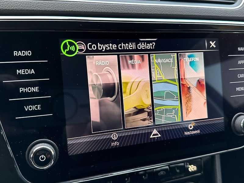Škoda Superb 2.0TDi 110 kW AMBITION PLUS DS - fotka 21 z 24
