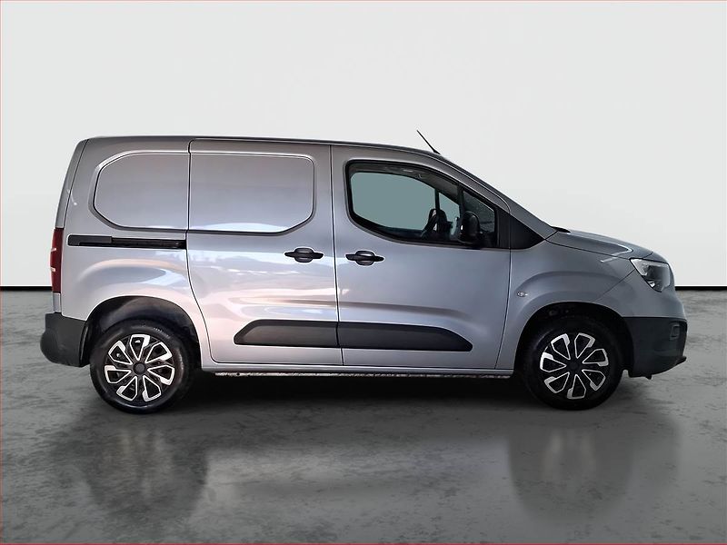 Opel Combo (2022) 1.5 CDTI, 1Maj, DPH - fotka 6 z 20