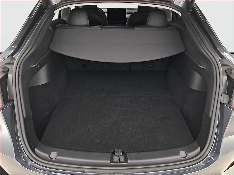 Tesla Model Y (2023) Long Range AWD 79kWh, SoH 91% - fotka 14 z 21