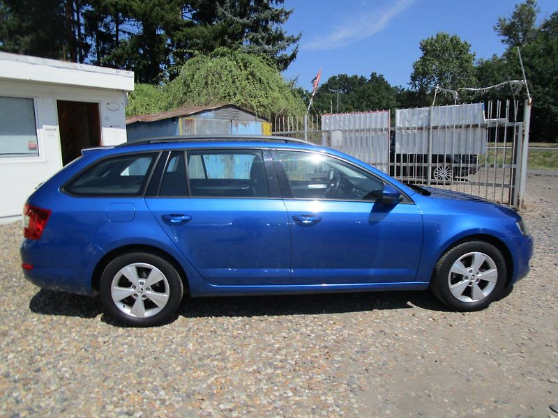 Škoda Octavia 1,6TDI-66KW- KOUPENA V ČR - fotka 5 z 14