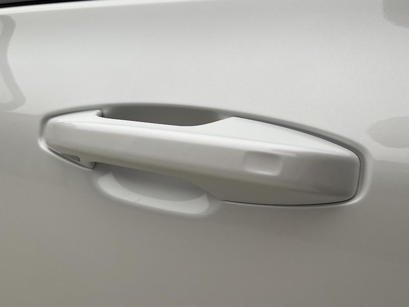 Volvo V60 (2026) B4 PLUS DARK AUT - fotka 16 z 44