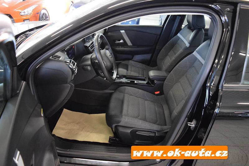 Citroën C4 X 1.2 PURETECH PACK 96 kW. - fotka 14 z 62