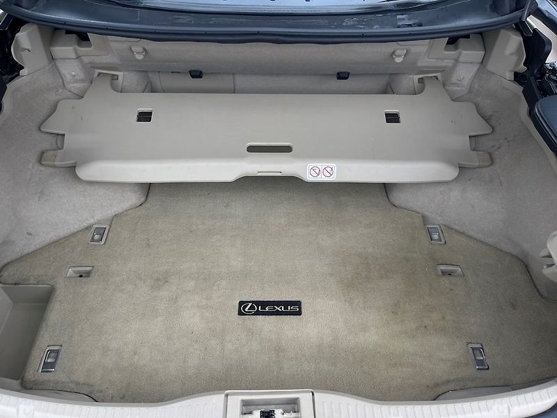 Lexus IS 250 2.5i Automat, STK 07/2028 - fotka 30 z 31
