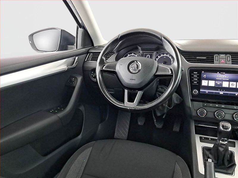 Škoda Octavia (2017) 1.4 TSI CNG, Tempomat - fotka 7 z 18