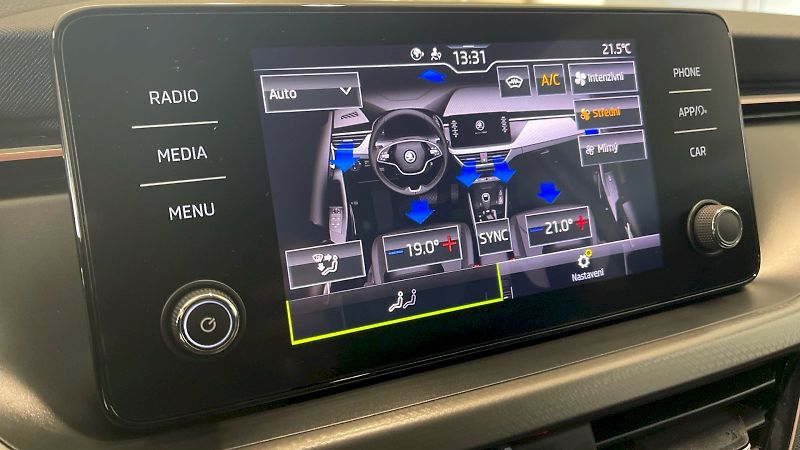 Škoda Scala (2021) Style 1.0 TSI 81kW - fotka 33 z 34