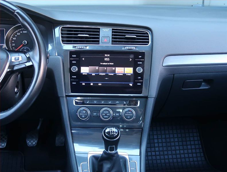 Volkswagen Golf (2020) Comfortline 1.5 TSI, ČR,1.maj - fotka 12 z 16