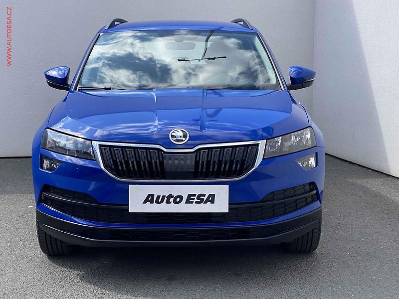 Škoda Karoq (2019) 1.0 TSi, ČR, Ambition - fotka 2 z 16