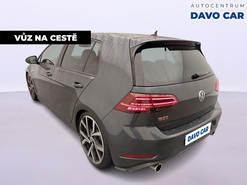 Volkswagen Golf 2,0 GTI 180kW LED 1.Maj. - fotka 2 z 10