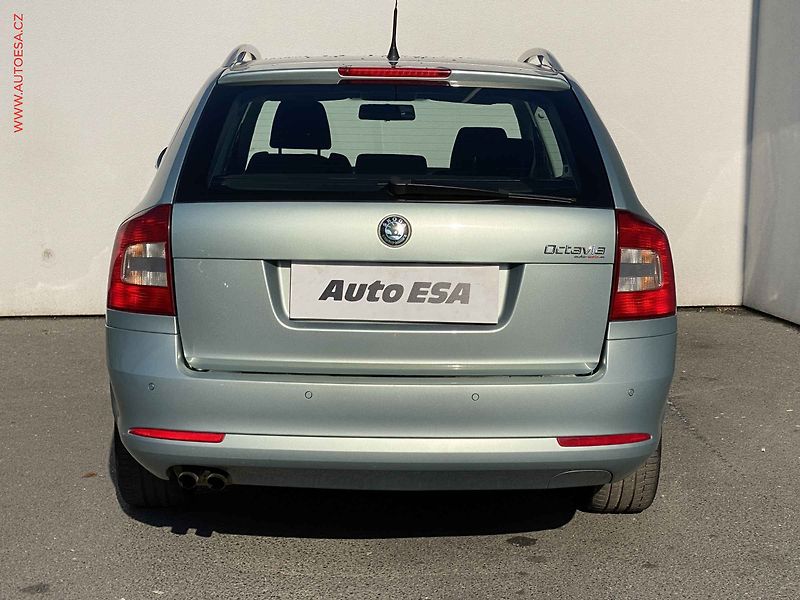 Škoda Octavia (2010) 1.4 TSi, Sport, xenon, +kola - fotka 5 z 18