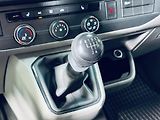 Volkswagen Transporter (2023) - náhled 23