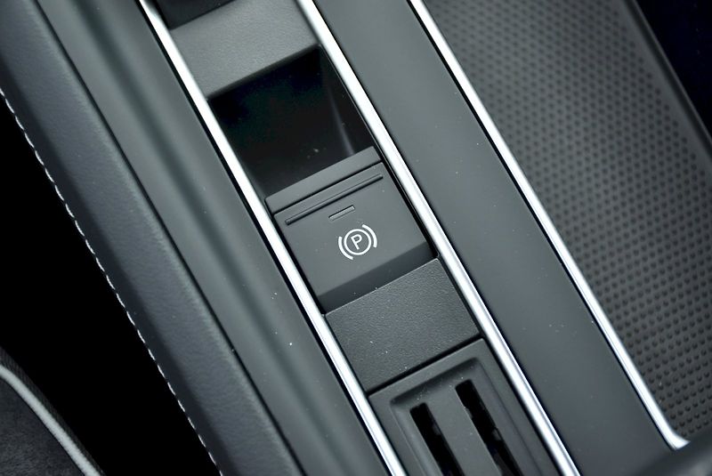 Škoda Enyaq (2026) Sportline 85 - fotka 13 z 47