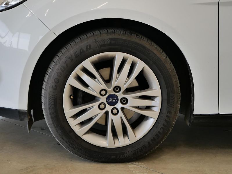 Ford Focus - fotka 10 z 24
