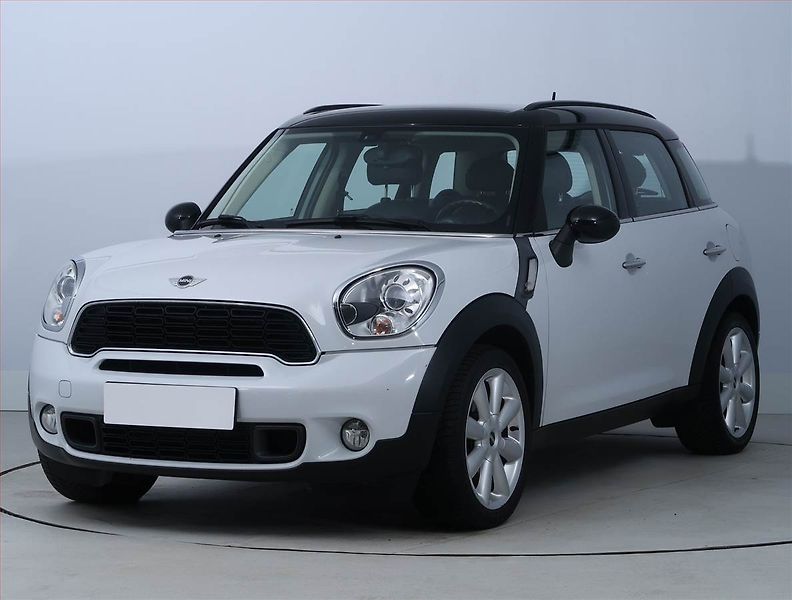 Mini Countryman (2014) Cooper S, Kůže, Bi-Xenony - fotka 2 z 15
