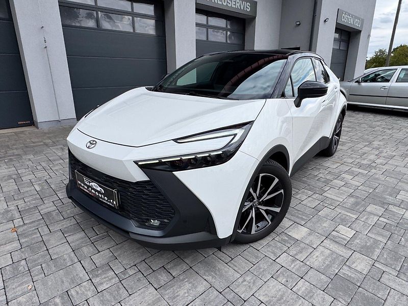Toyota C-HR (2025) 1.8 Hybrid 140k Executive - fotka 2 z 32