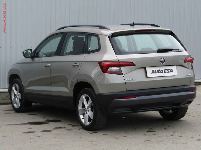 Škoda Karoq (2018) 1.6 TDi, Ambition - fotka 6 z 19
