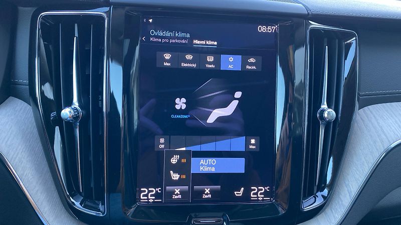 Volvo XC60 INSCRIPTION, T6 AWD RECHARGE, - fotka 18 z 33