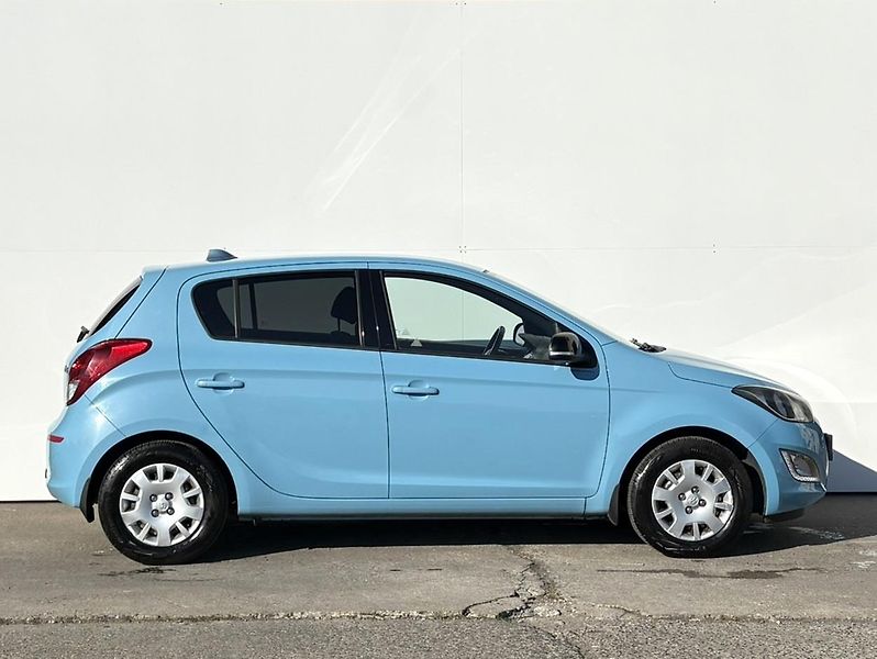 Hyundai i20 1.25 i 63kW Family - fotka 3 z 19