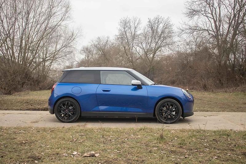 Elektrické Mini pořídíte ve třech výkonových verzích - 135, 160 a 190 kW.