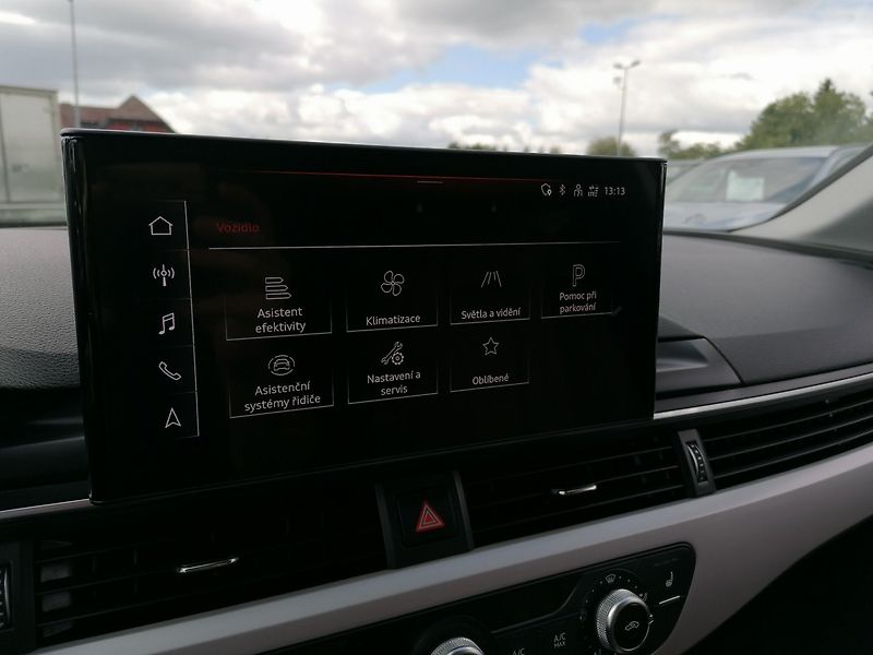 Audi A4 (2022) 2.0 35 TDi 120 kW,Pano,Kůže - fotka 20 z 35