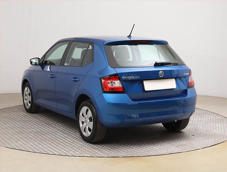 Škoda Fabia (2018) JOY 1.0 TSI, ČR,1.maj - fotka 4 z 17